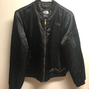 North face Women’s size LG Bomber jacket